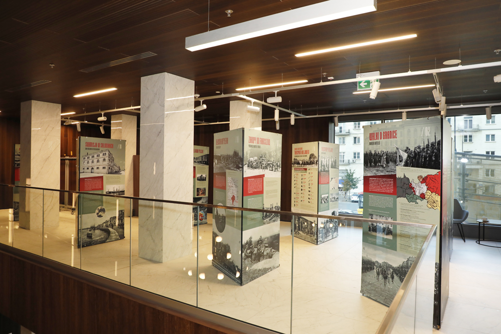 Otwarcie wystawy „Walczyć, ale czym? Jak Polacy uzbroili swoją milionową armię do wojny z sowiecką Rosją? Działalność Polskiej Wojskowej Misji Zakupów w Paryżu w latach 1919–1921” – Warszawa, 19 września 2024. Fot. Piotr Życieński (IPN)