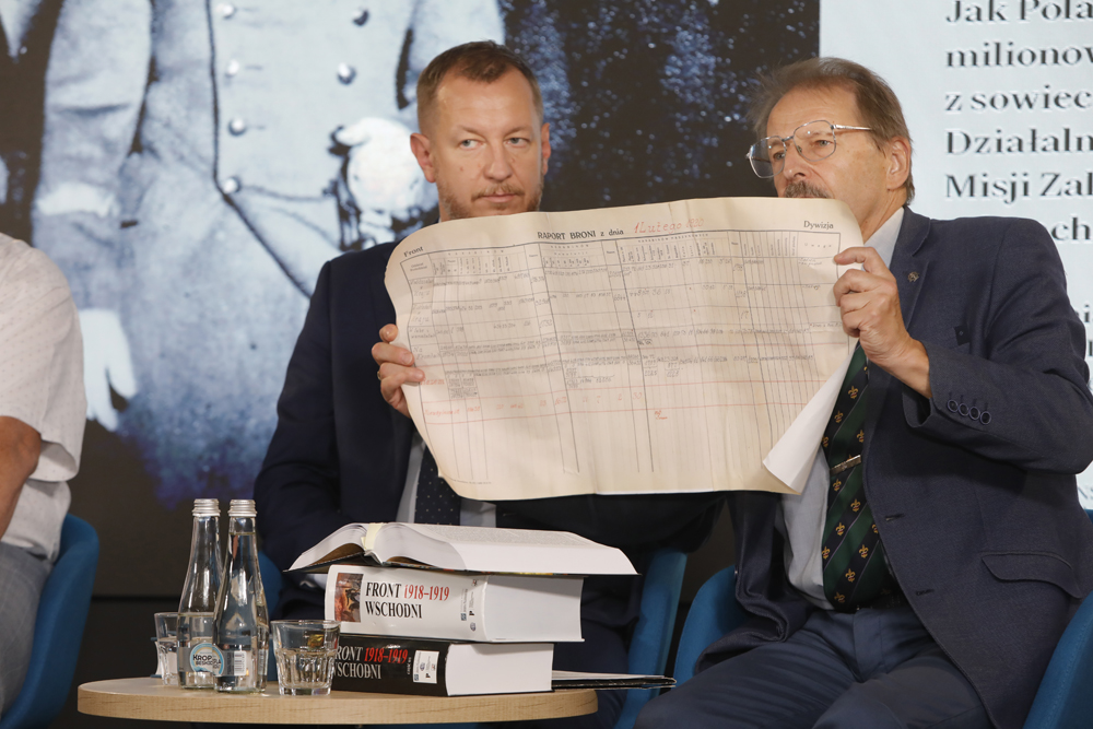 Otwarcie wystawy „Walczyć, ale czym? Jak Polacy uzbroili swoją milionową armię do wojny z sowiecką Rosją? Działalność Polskiej Wojskowej Misji Zakupów w Paryżu w latach 1919–1921” – Warszawa, 19 września 2024. Fot. Piotr Życieński (IPN)