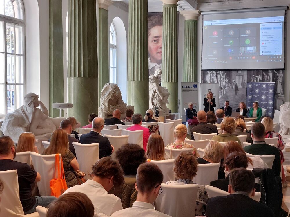 VIII Ogólnopolska Konferencja Archiwistów i Historyków „Educare necesse est… – Życie codzienne w dokumencie, historiografii i dydaktyce od średniowiecza do końca XX w.”, Warszawa, 24–25 września 2024. Fot. Paweł Zielony (IPN)