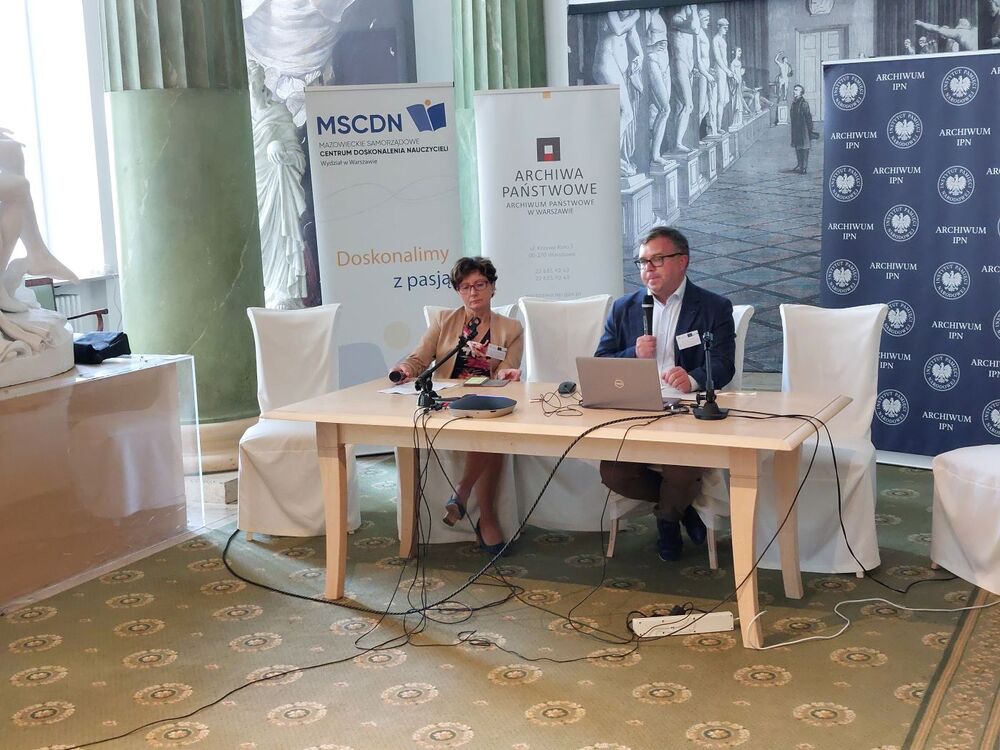 VIII Ogólnopolska Konferencja Archiwistów i Historyków „Educare necesse est… – Życie codzienne w dokumencie, historiografii i dydaktyce od średniowiecza do końca XX w.”, Warszawa, 24–25 września 2024. Fot. Paweł Zielony (IPN)