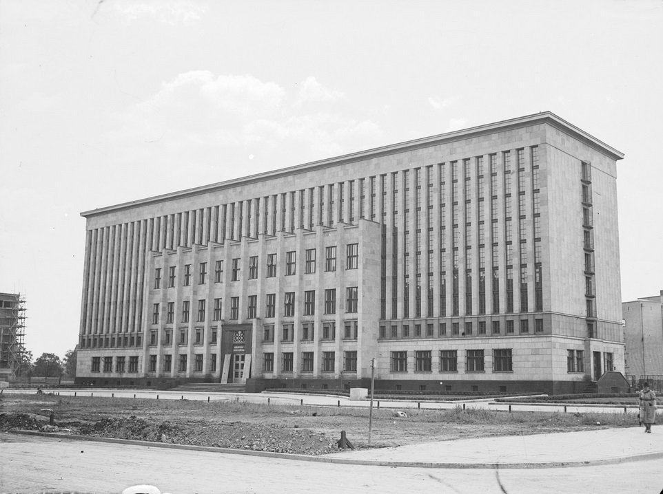 Gmach Biblioteki Jagiellońskiej przy Al. Adama Mickiewicza w Krakowie, 1933–1937 r. (fot. z zasobu NAC)