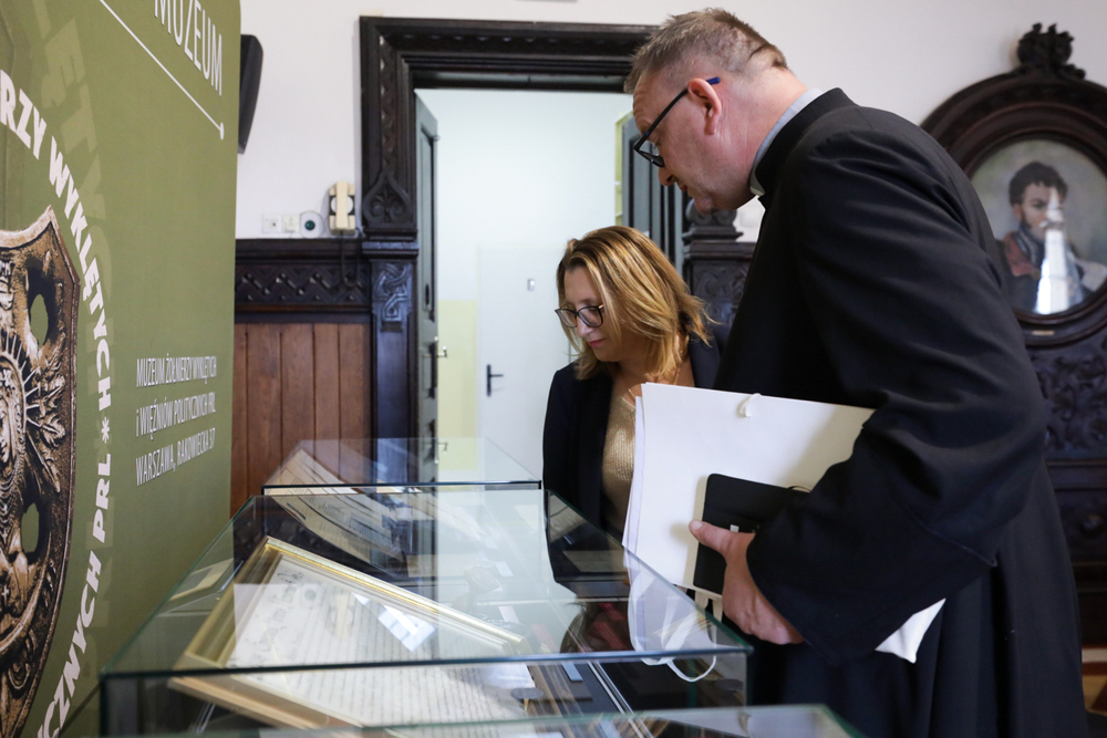 Wystawa dokumentów związanych z abp. Antonim Baraniakiem – Warszawa, 27 września 2024. Fot. Mikołaj Bujak (IPN)