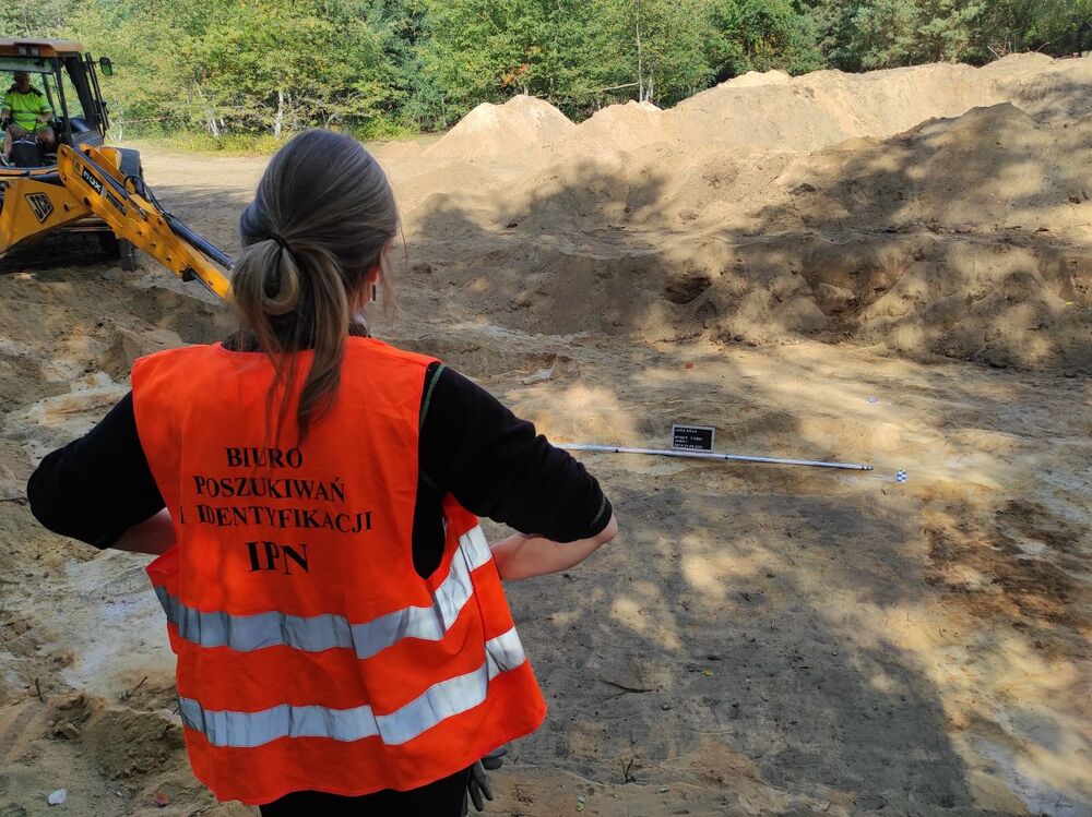 Prace poszukiwawcze IPN na dawnym poligonie wojskowym Brus w Łodzi – wrzesień 2024. Fot. BPiI IPN