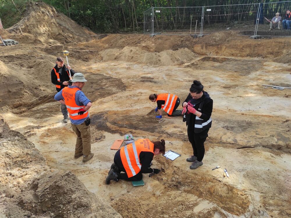 Prace poszukiwawcze IPN na dawnym poligonie wojskowym Brus w Łodzi – wrzesień 2024. Fot. BPiI IPN