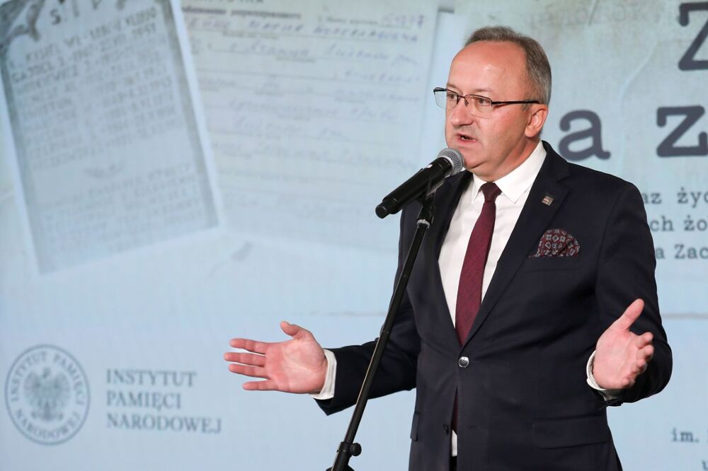 Międzynarodowa konferencja „Zesłać na zawsze. Deportacja oraz życie na zesłaniu w Związku Sowieckim byłych żołnierzy II Korpusu Polskich Sił Zbrojnych na Zachodzie i »kułaków«”. Na zdj. zastępca prezesa IPN dr hab. Karol Polejowski. Fot. Mikołaj Bujak (IPN)