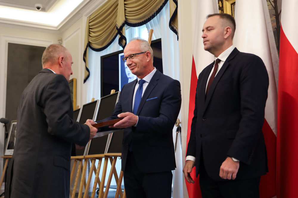 Znamy nazwiska kolejnych 17 zidentyfikowanych ofiar totalitaryzmów – Warszawa, 1 października 2024. Fot. Mikołaj Bujak (IPN)