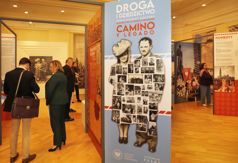 Spotkanie z braćmi – Bartłomiejem Moszoro i ks. Stefanem Moszoro-Dąbrowskim – Warszawa, 30 września 2024. Fot. Piotr Życieński (IPN)