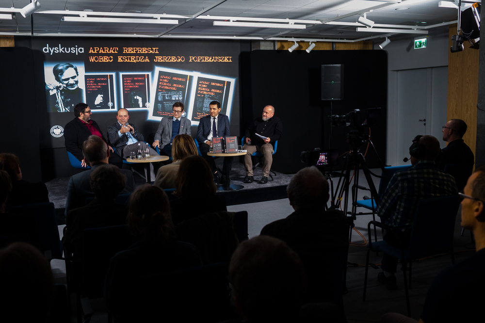 Dyskusja „Aparat represji wobec księdza Jerzego Popiełuszki” – Warszawa, 2 października 2024. Fot. Sławek Kasper (IPN)