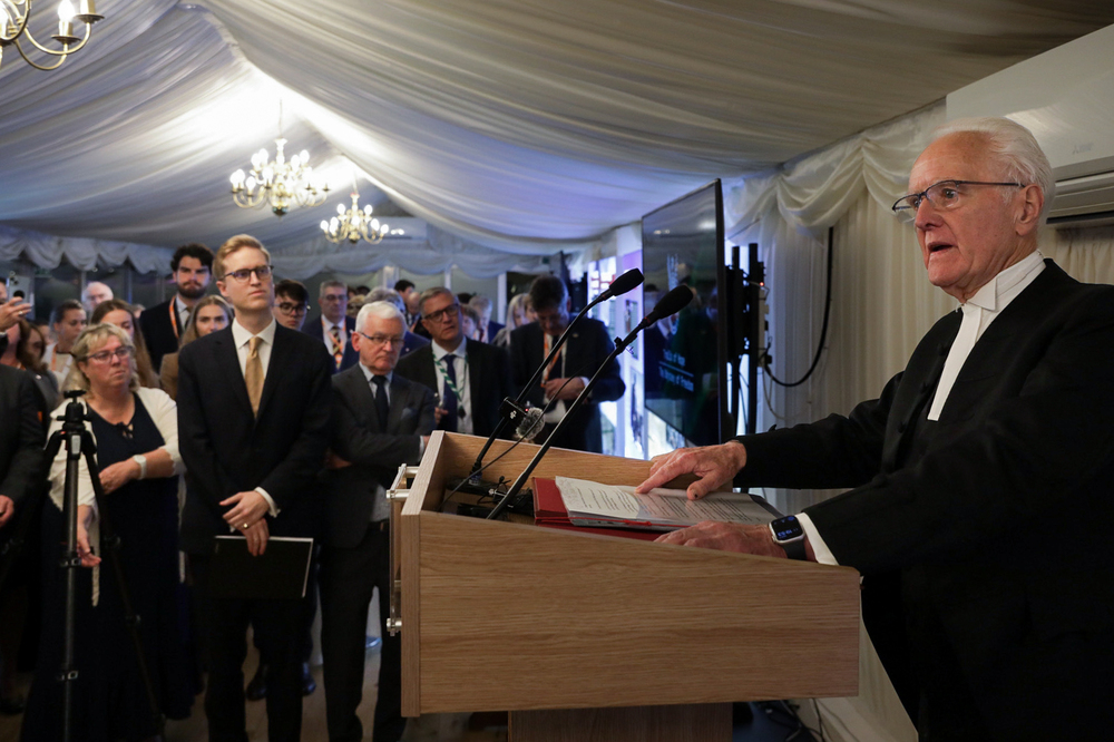 Prezentacja wystawy współorganizowana przez Instytut Pamięci Narodowej w Parlamencie Brytyjskim. Na zdj. Lord Speaker John Francis McFall, Baron McFall of Alcluith – Londyn, 7 października 2024. Fot. Mikołaj Bujak (IPN)