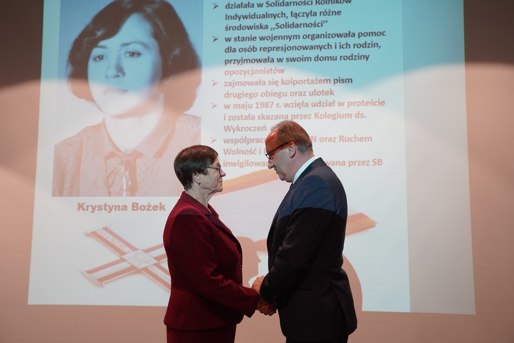 Uroczystość wręczenia odznaczeń państwowych działaczom opozycji antykomunistycznej z lat 1956–1989 – Szczecin, 16 października 2024. Fot. Marcin Górka (IPN)