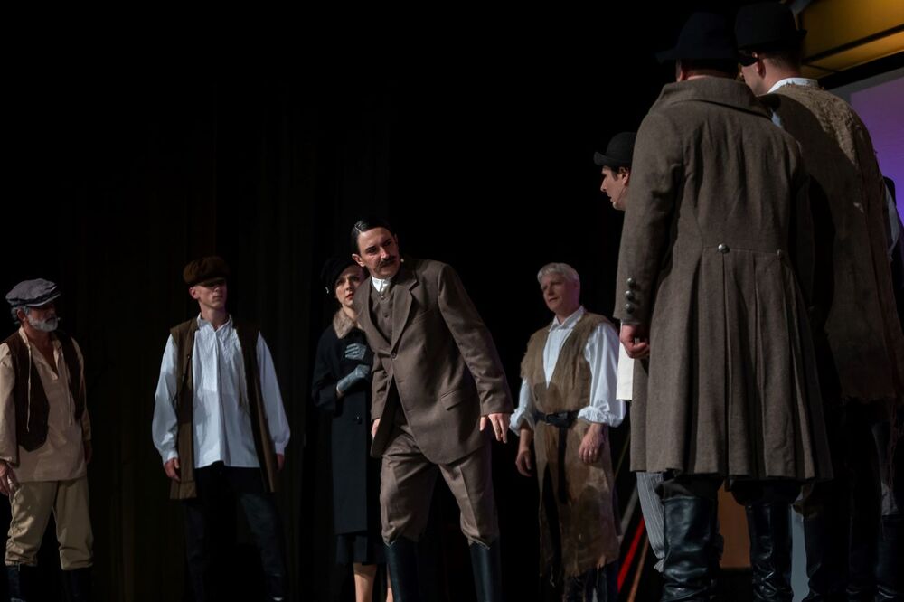 Spektakl „Trzy razy ON. Rzecz o Wincentym Witosie” – Przeworsk, 17 października 2024. Fot. Sławek Kasper (IPN)