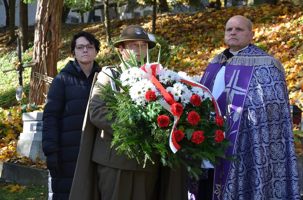 Uroczystości pogrzebowe Tadeusza Kościółka, ofiary terroru komunistycznego. Na zdj. dyrektor Muzeum Żołnierzy Wyklętych i Więźniów Politycznych PRL Adrianna Garnik – Kraków, 25 października 2024. Fot. Janusz Ślęzak (IPN)