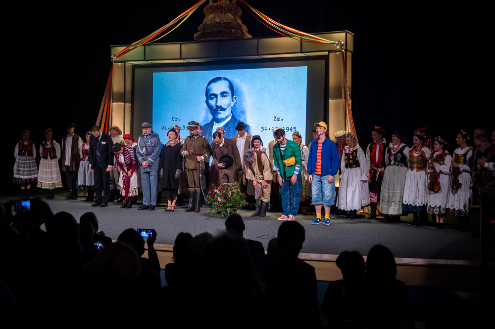 Spektakl „Trzy razy ON. Rzecz o Wincentym Witosie” – Tarnów, 26 października 2024. Fot. Sławek Kasper (IPN)