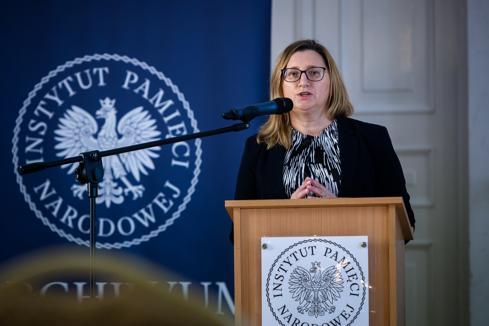 Konferencja naukowa „Wbrew zakazom. Fotografia jako forma oporu w latach 1939–1945”. Na zdj. dyrektor Archiwum IPN Marzena Kruk – Warszawa, 28 października 2024. Fot. Sławek Kasper (IPN)