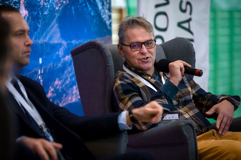 Prezes IPN na Międzynarodowej Konferencji Klubu Europy Karpat – Tomaszów Lubelski, 25 października 2024. Na zdj. Cezary Gmyz. Fot. Sławek Kasper (IPN)