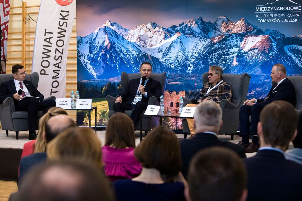 Prezes IPN na Międzynarodowej Konferencji Klubu Europy Karpat – Tomaszów Lubelski, 25 października 2024. Fot. Sławek Kasper (IPN)