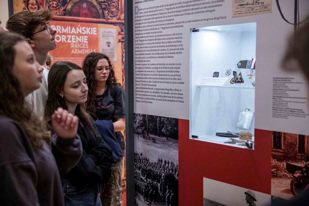 Lekcja archiwalna towarzysząca wystawie „Droga i dziedzictwo. Dzieje rodziny Moszoro” – Warszawa, 7 listopada 2024. Fot. Katarzyna Adamów (IPN)