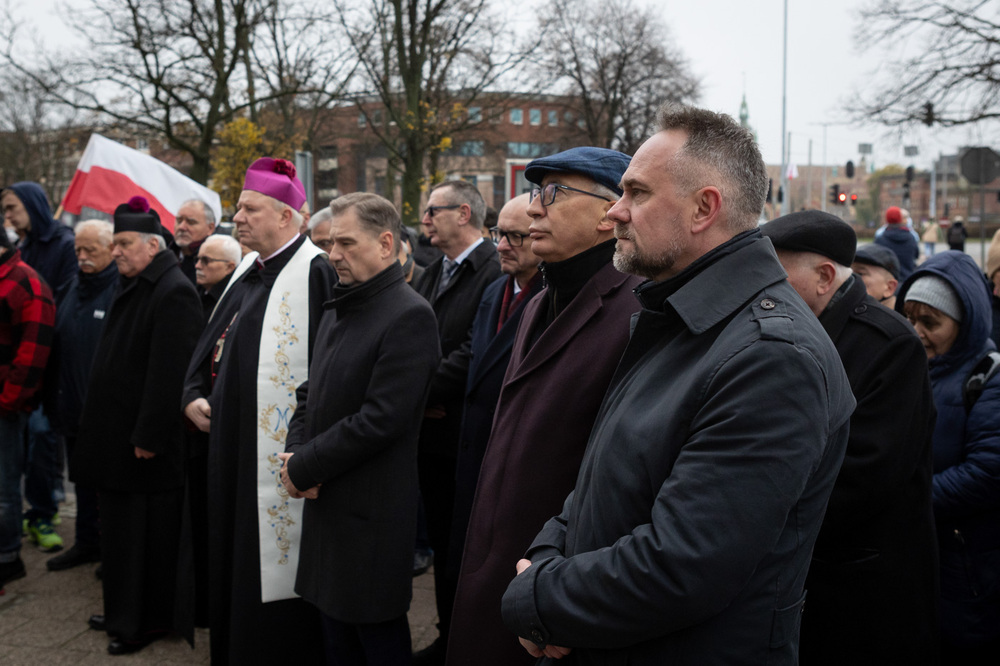 Uroczystość odsłonięcia tablicy upamiętniającej Annę Walentynowicz – Gdańsk, 10 listopada 2024. Fot. Roman Jocher (IPN)
