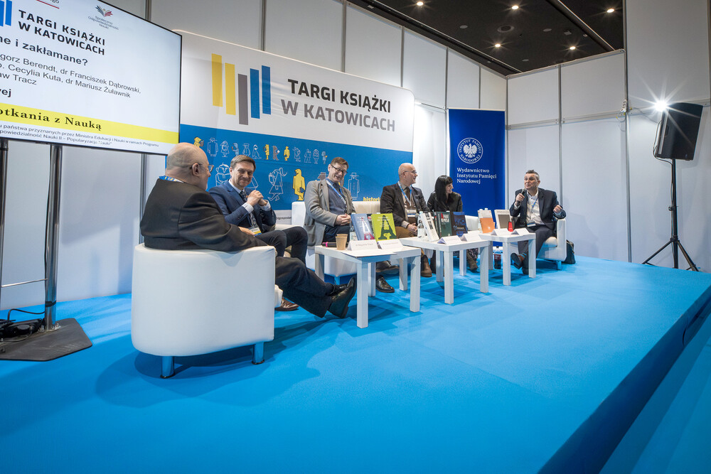 Strefa czasopism IPN w ramach Targów Książki w Katowicach – 8–10 listopada 2024. Fot. Krzysztof Łojko (IPN)