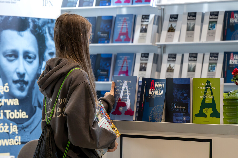 Strefa czasopism IPN w ramach Targów Książki w Katowicach – 8–10 listopada 2024. Fot. Krzysztof Łojko (IPN)