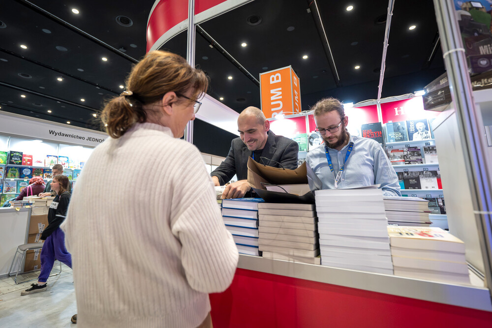 Strefa czasopism IPN w ramach Targów Książki w Katowicach – 8–10 listopada 2024. Fot. Krzysztof Łojko (IPN)