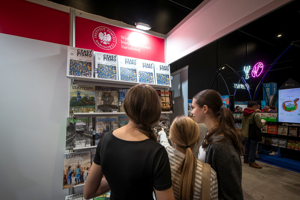 Strefa czasopism IPN w ramach Targów Książki w Katowicach – 8–10 listopada 2024. Fot. Krzysztof Łojko (IPN)