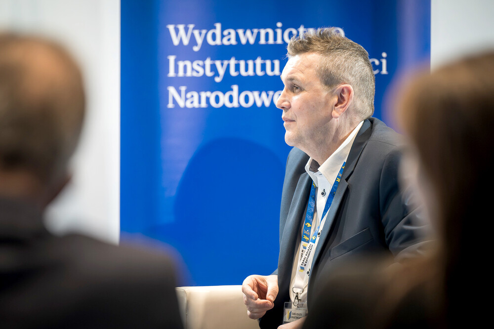 Strefa czasopism IPN w ramach Targów Książki w Katowicach – 8–10 listopada 2024. Na zdj. dr hab. Adam Dziuba. Fot. Krzysztof Łojko (IPN)