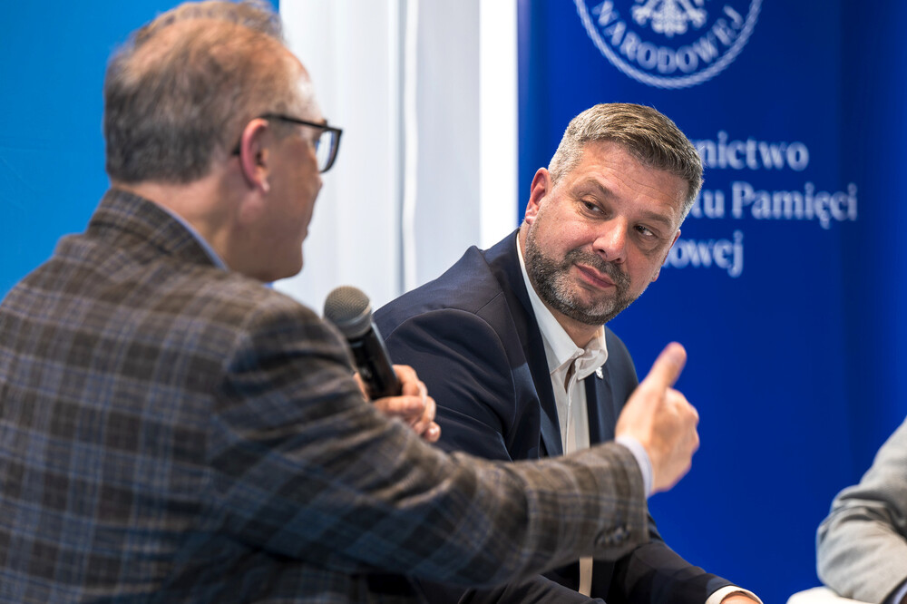 Strefa czasopism IPN w ramach Targów Książki w Katowicach – 8–10 listopada 2024. Na zdj. dr hab. Filip Musiał. Fot. Krzysztof Łojko (IPN)