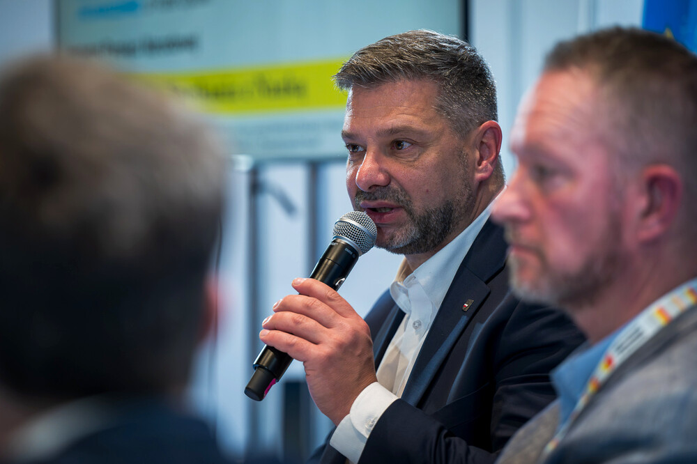 Strefa czasopism IPN w ramach Targów Książki w Katowicach – 8–10 listopada 2024. Na zdj. dr hab. Filip Musiał. Fot. Krzysztof Łojko (IPN)