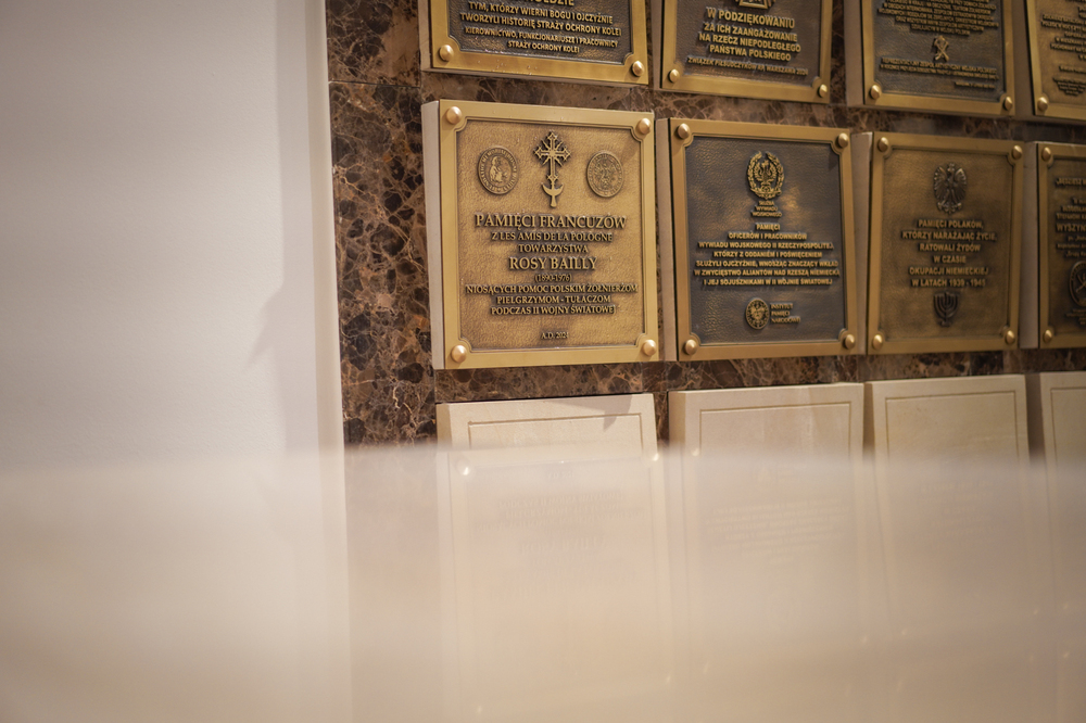 Tablica upamiętniająca Rosy Bailly – Warszawa, 13 listopada 2024. Fot. Mateusz Niegowski (IPN)