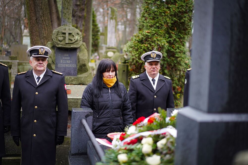 Odrestaurowane miejsce spoczynku wiceadmirała Kazimierza Porębskiego – 14 listopada 2024. Fot. Mateusz Niegowski (IPN)
