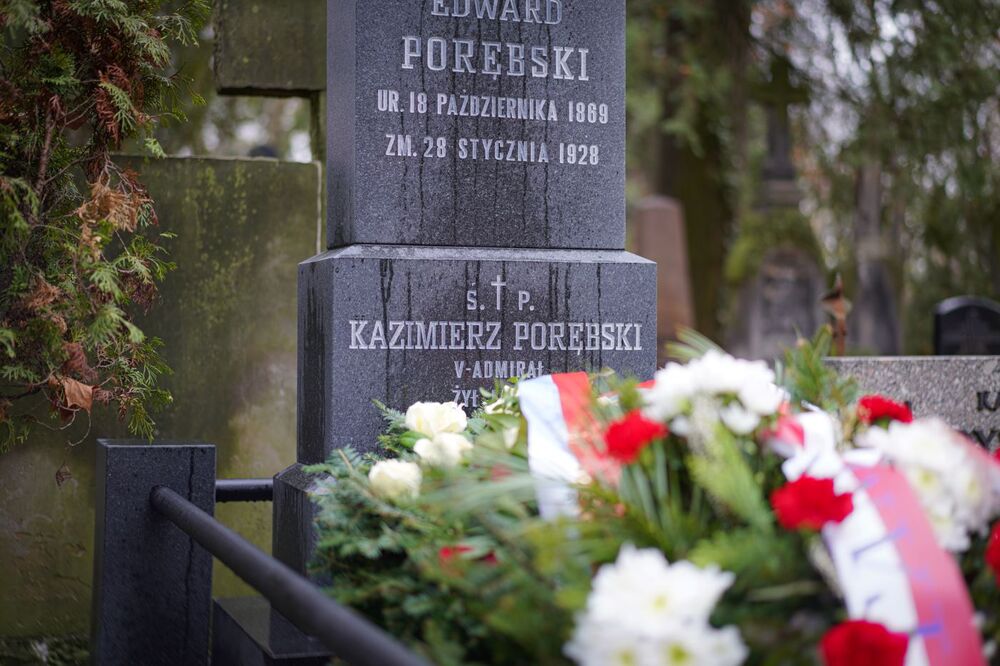 Odrestaurowane miejsce spoczynku wiceadmirała Kazimierza Porębskiego – 14 listopada 2024. Fot. Mateusz Niegowski (IPN)