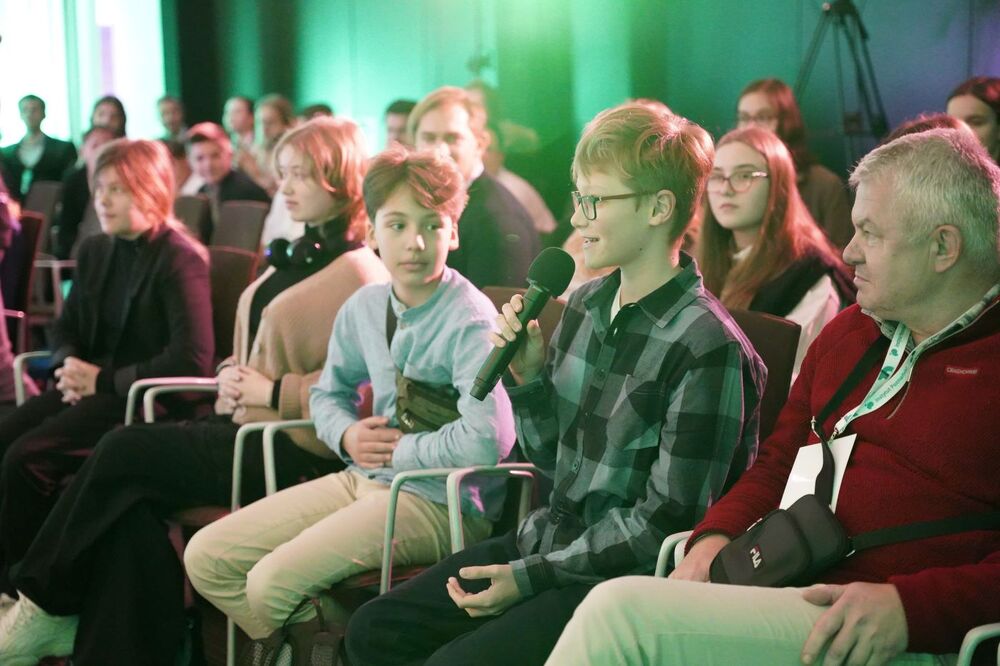 Zastępca prezesa IPN dr hab. Karol Polejowski na Poznańskim Kongresie Gospodarczym – 15 listopada 2024. Fot. Bartosz Kochański (IPN)