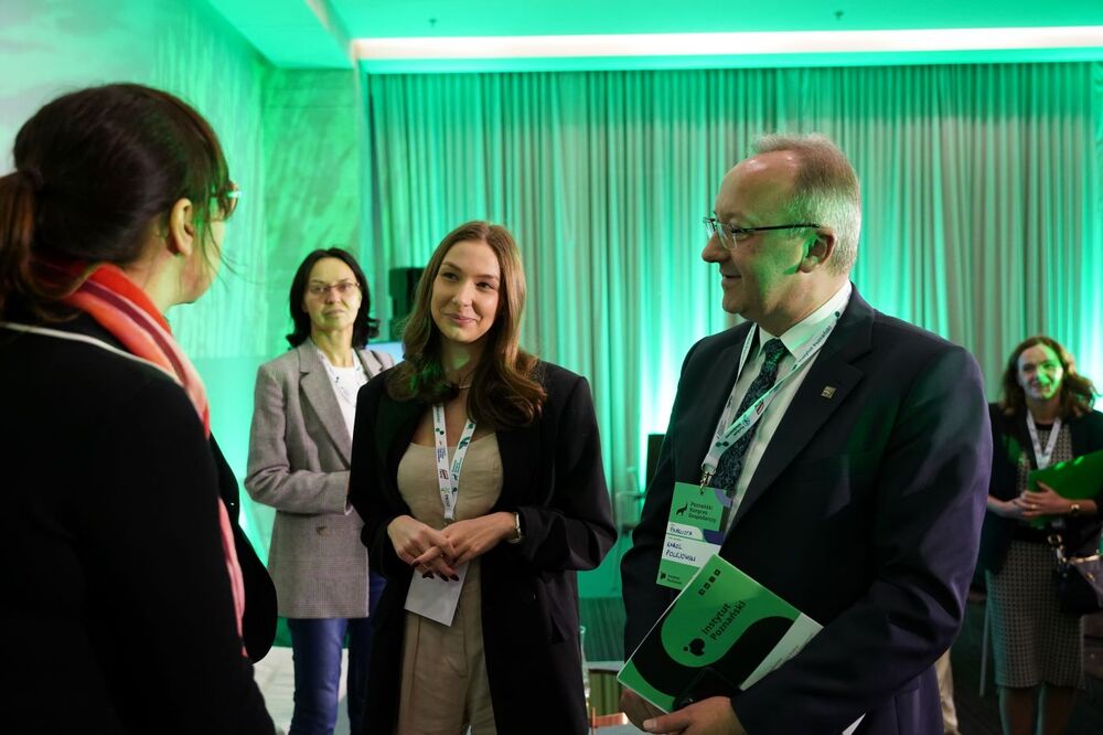 Zastępca prezesa IPN dr hab. Karol Polejowski na Poznańskim Kongresie Gospodarczym – 15 listopada 2024. Fot. Bartosz Kochański (IPN)