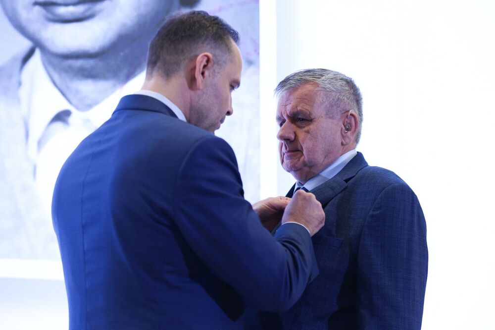 Uroczystość wręczenia odznaczeń – Pomorski Kongres Pamięci Narodowej w Gdańsku, 20 listopada 2024. Fot. Mikołaj Bujak (IPN)