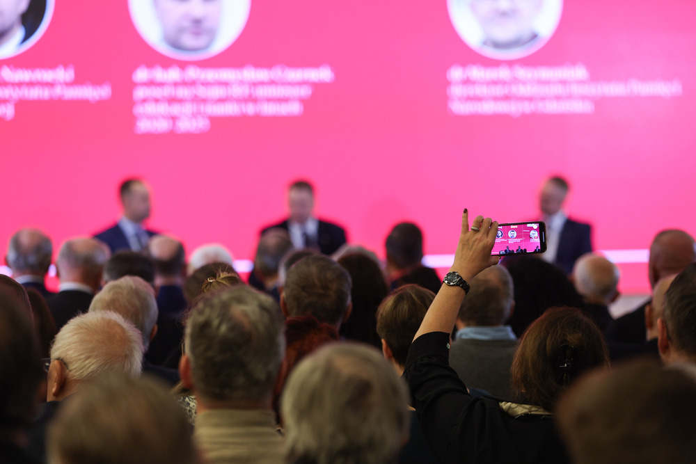 Panel dyskusyjny „Dorobek i perspektywy współczesnej edukacji historycznej”– Pomorski Kongres Pamięci Narodowej, Gdańsk, 20 listopada 2024. Fot. Mikołaj Bujak (IPN)