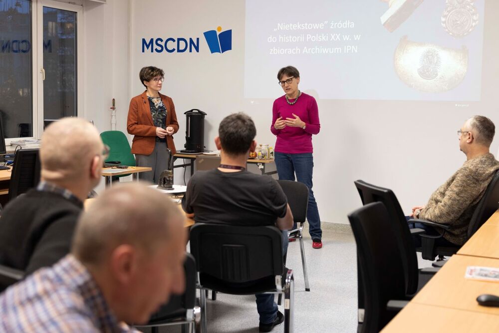 „Dokumenty źródłowe i artefakty historyczne w edukacji szkolnej” – warsztaty dla nauczycieli – Warszawa, 20 listopada 2024. Fot. Katarzyna Adamów (IPN)