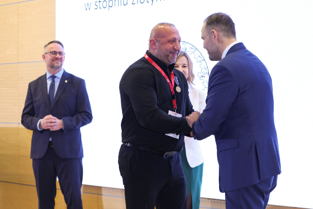 Uroczystość wręczenia medali Reipublicae Memoriae Meritum – Gdańsk, 21 listopada 2024. Fot. Mikołaj Bujak (IPN)