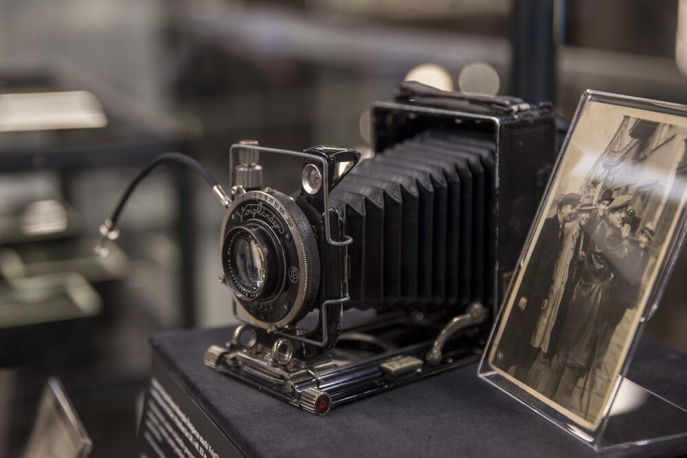 „Warszawa nie umiera nigdy. Henryk Śmigacz – fotograf walczącej stolicy (1939, 1944)” – rozmowa o książce – Warszawa, 28 listopada 2024. Fot. Katarzyna Adamów (AIPN)
