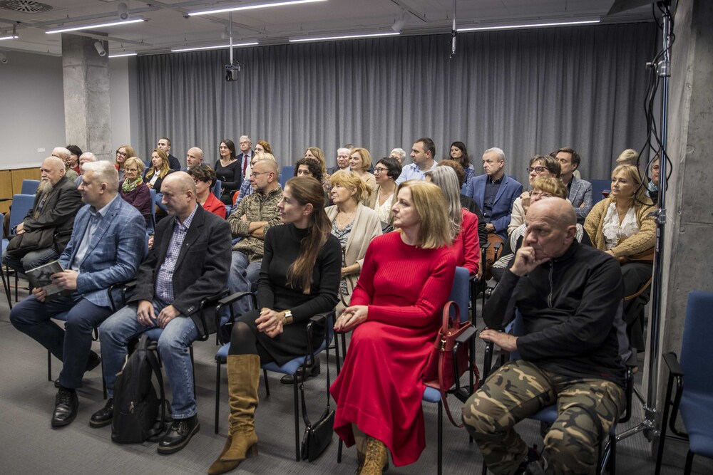 „Warszawa nie umiera nigdy. Henryk Śmigacz – fotograf walczącej stolicy (1939, 1944)” – rozmowa o książce – Warszawa, 28 listopada 2024. Fot. Katarzyna Adamów (AIPN)