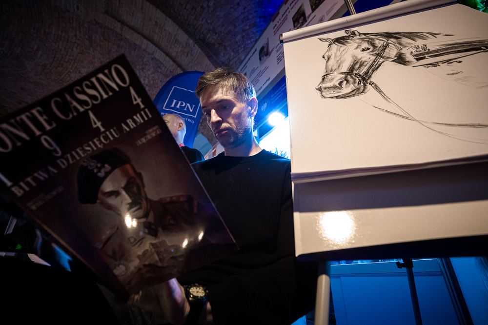 Wydawnictwo IPN na XXXII Targach Książki Historycznej w Warszawie – 30 listopada 2024. Fot. Sławek Kasper (IPN)