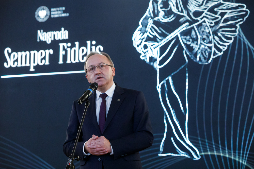 Uroczysta gala wręczenia nagród IPN „Semper Fidelis”. Na zdj. zastępca prezesa IPN dr hab. Karol Polejowski – Warszawa, 2 grudnia 2024. Fot. Sławek Kasper (IPN)