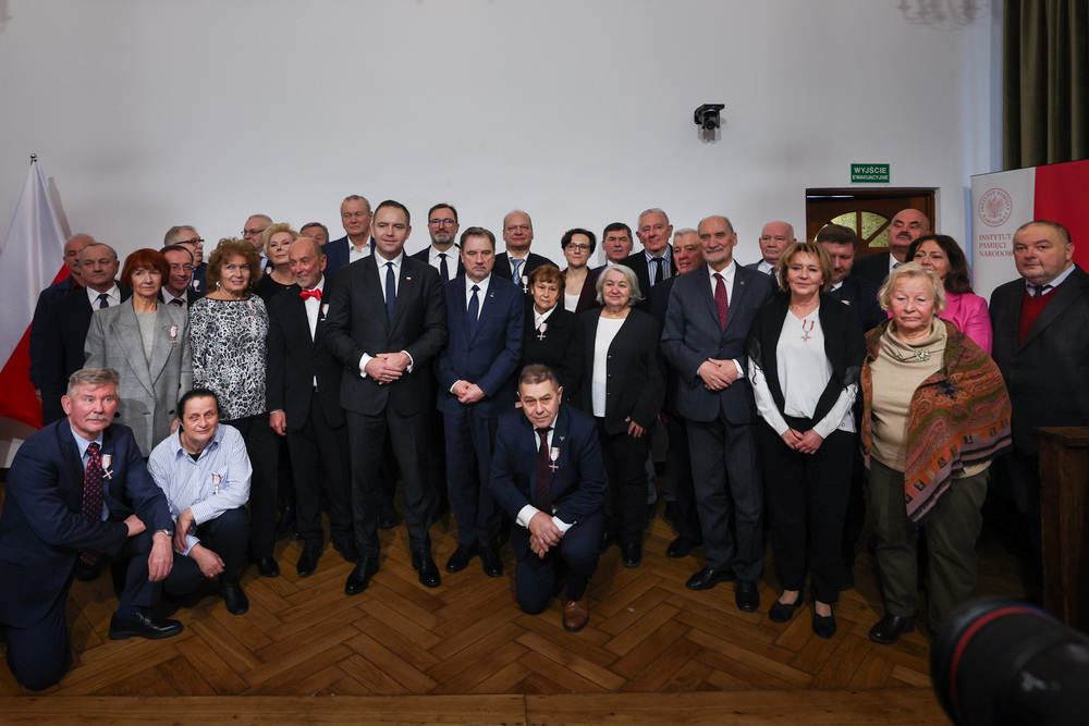 Podpisanie „Porozumienia o współpracy w zakresie upowszechniania wiedzy historycznej” pomiędzy Instytutem Pamięci Narodowej – Komisją Ścigania Zbrodni przeciwko Narodowi Polskiemu a Stowarzyszeniem Klub Dam i Kawalerów Krzyża Wolności i Solidarności – Warszawa, 13 grudnia 2024. Fot. Mikołaj Bujak (IPN)