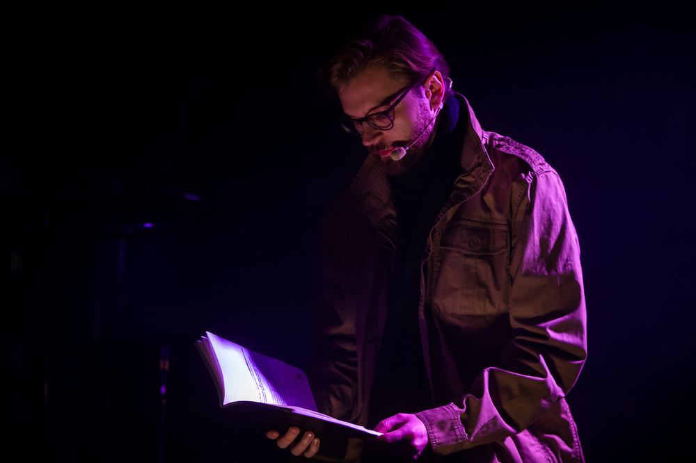 Koncert „Egzamin dojrzałości” w 43. rocznicę wprowadzenia stanu wojennego. Na zdj. Hubert Paszkiewicz – Warszawa, 13 grudnia 2024. Fot. Sławek Kasper (IPN)