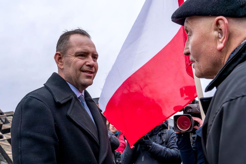 43. rocznica pacyfikacji kopalni „Wujek”. Na zdj. (od lewej) dr Karol Nawrocki, prezes IPN i Lucjan Zaremba, działacz opozycji antykomunistycznej – Katowice, 16 grudnia 2024. Fot. Krzysztof Łojko (IPN)