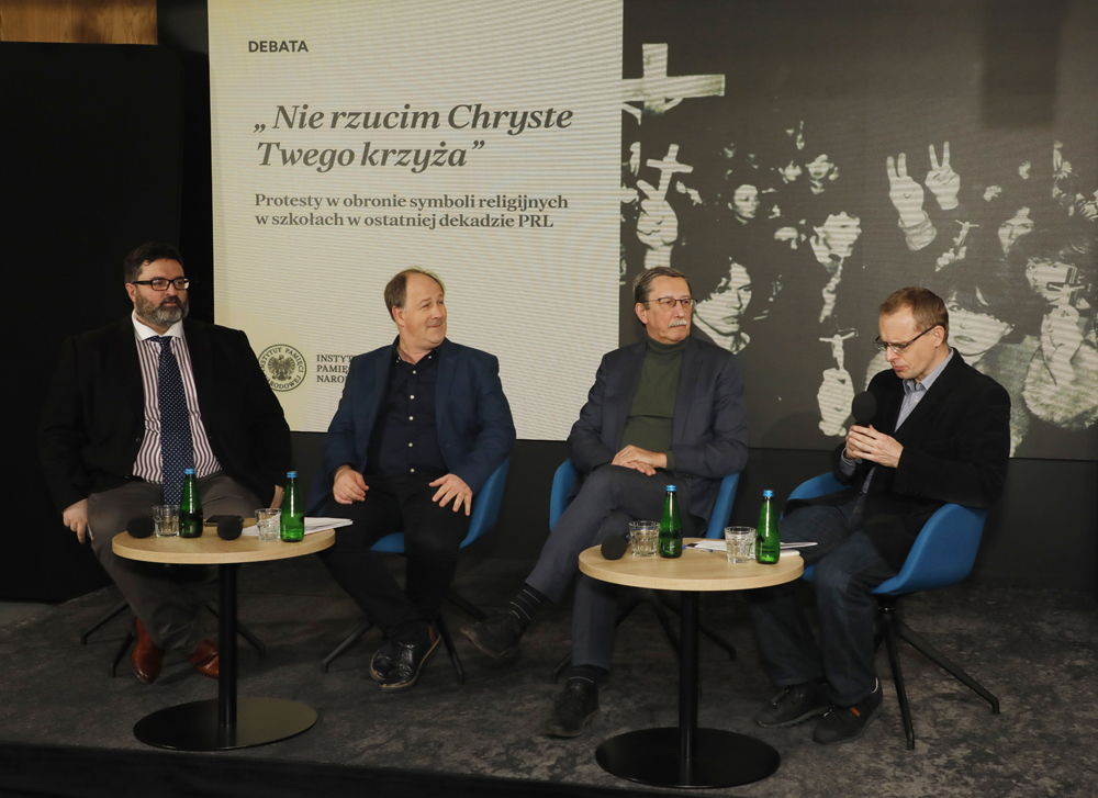 Dyskusja „»Nie rzucim Chryste Twego krzyża«. Protesty w obronie symboli religijnych w szkołach w ostatniej dekadzie PRL” – Warszawa, 17 grudnia 2024. Fot. Piotr Życieński (IPN)