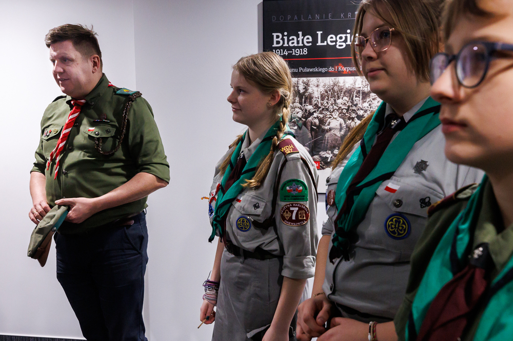 Betlejemskie Światło Pokoju w Instytucie Pamięci Narodowej – 20 grudnia 2024. Fot. Sławek Kasper (IPN)