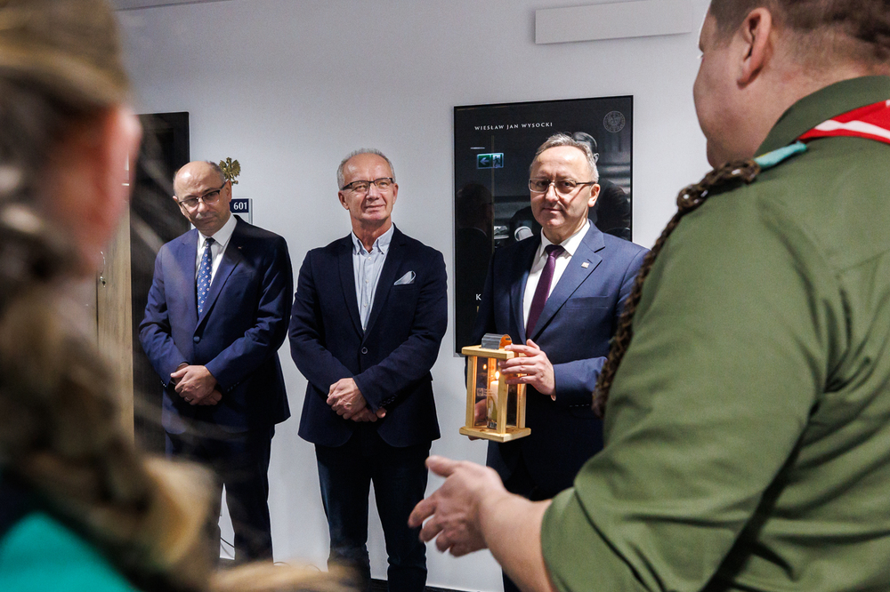 Betlejemskie Światło Pokoju w Instytucie Pamięci Narodowej – 20 grudnia 2024. Fot. Sławek Kasper (IPN)