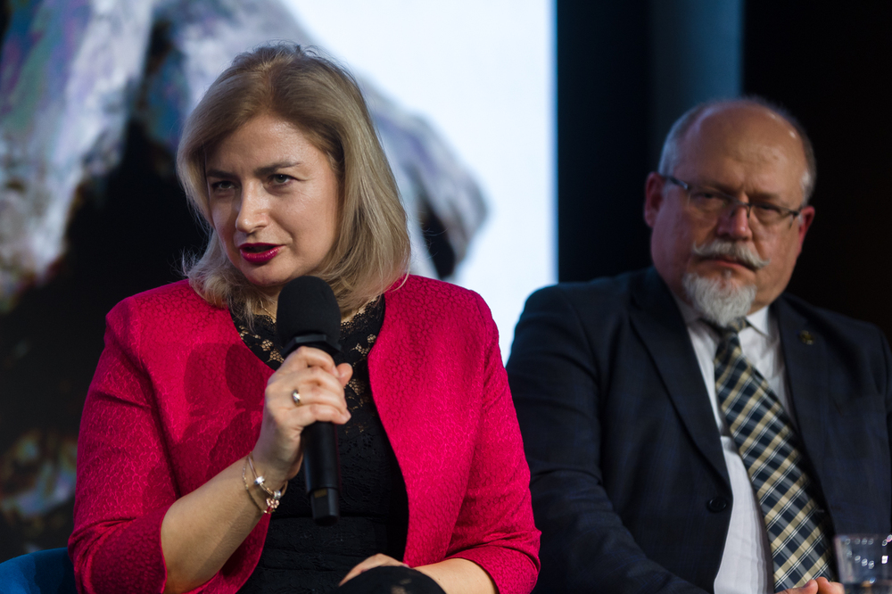 Uroczystość wręczenia Medalu Reipublicae Memoriae Meritum Adzie Krystynie Willenberg. Na zdj. dyrektor BWM Agnieszka Jędrzak i dyrektor BUWiM Adam Siwek – Warszawa, 23 stycznia 2025. Fot. Sławek Kasper (IPN)