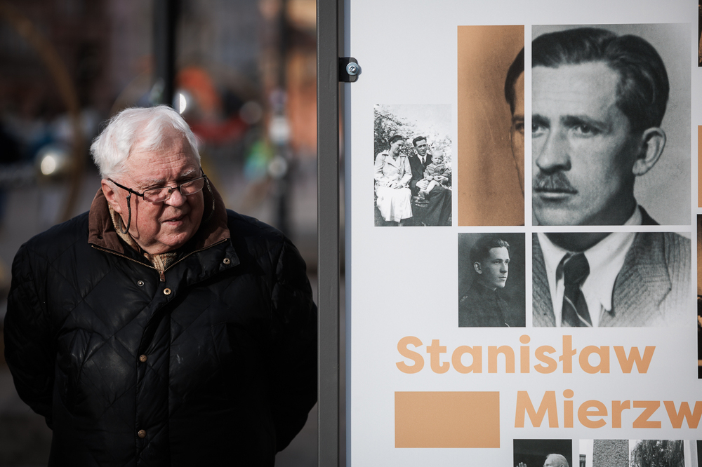 Otwarcie plenerowej wystawy elementarnej „Stanisław Mierzwa” – Warszawa, 28 stycznia 2025. Fot. Sławek Kasper (IPN)
